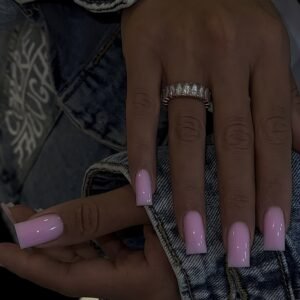 10053 Misty Pink Crystal · Glassy Nude Glow