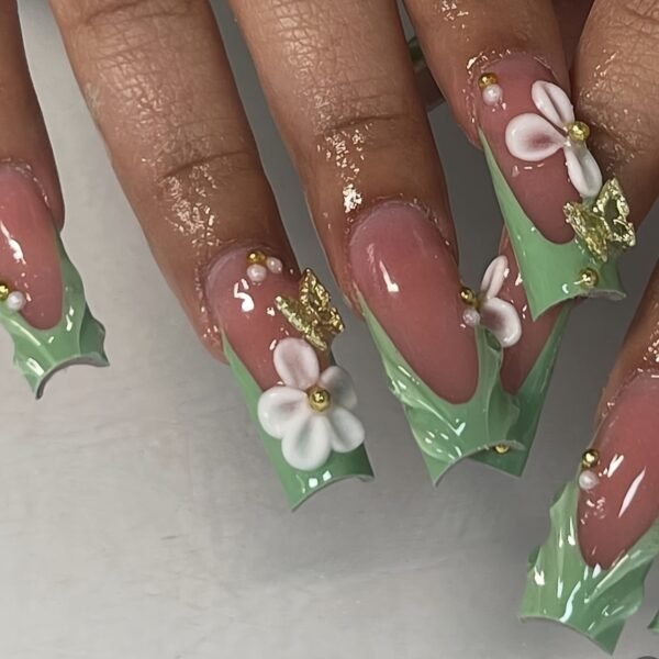 10129 Green Floral Butterfly Luxury