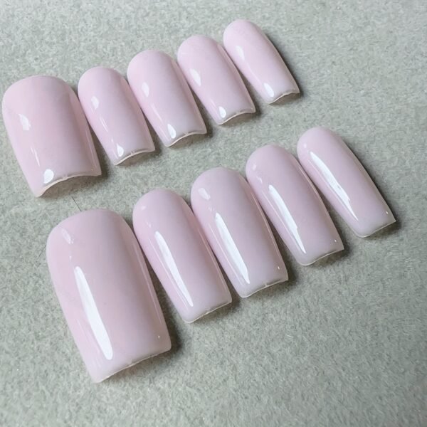 10147 Pink Minimalist Elegant Nails